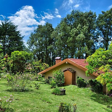 Hotel Villa Zurqui San Isidro  Exteriör bild
