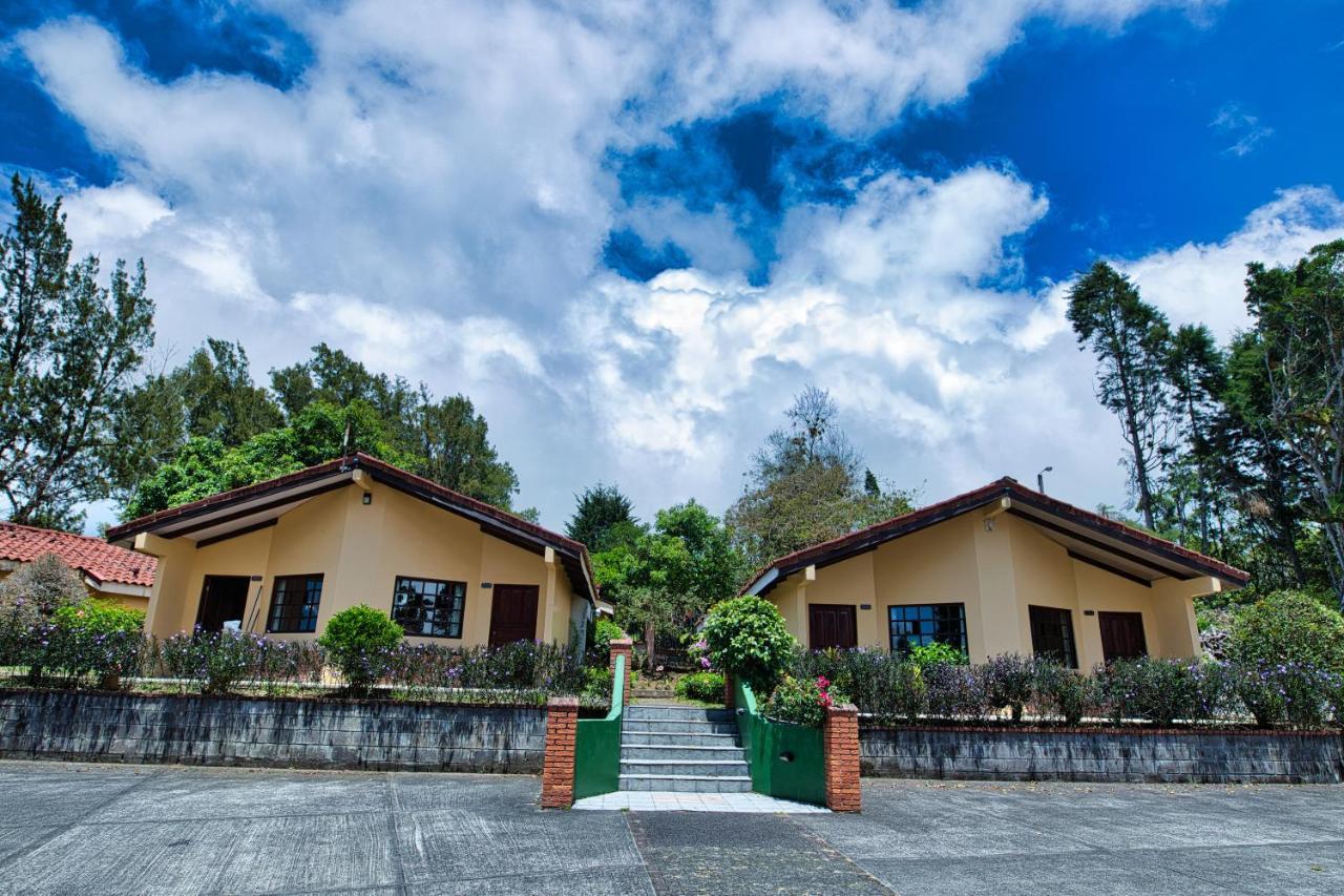 Hotel Villa Zurqui San Isidro  Exteriör bild