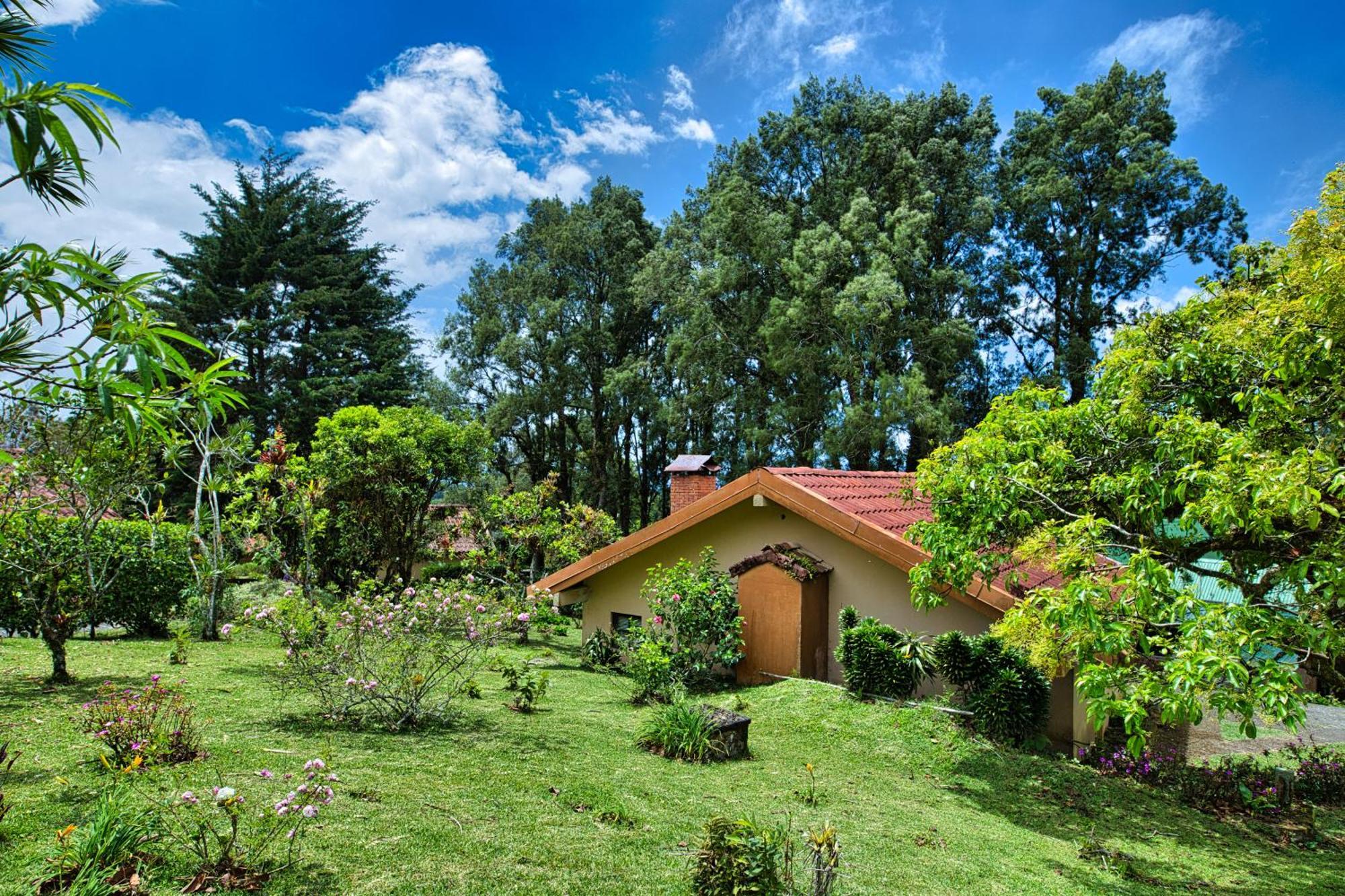 Hotel Villa Zurqui San Isidro  Exteriör bild