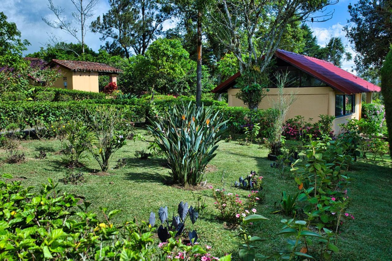 Hotel Villa Zurqui San Isidro  Exteriör bild