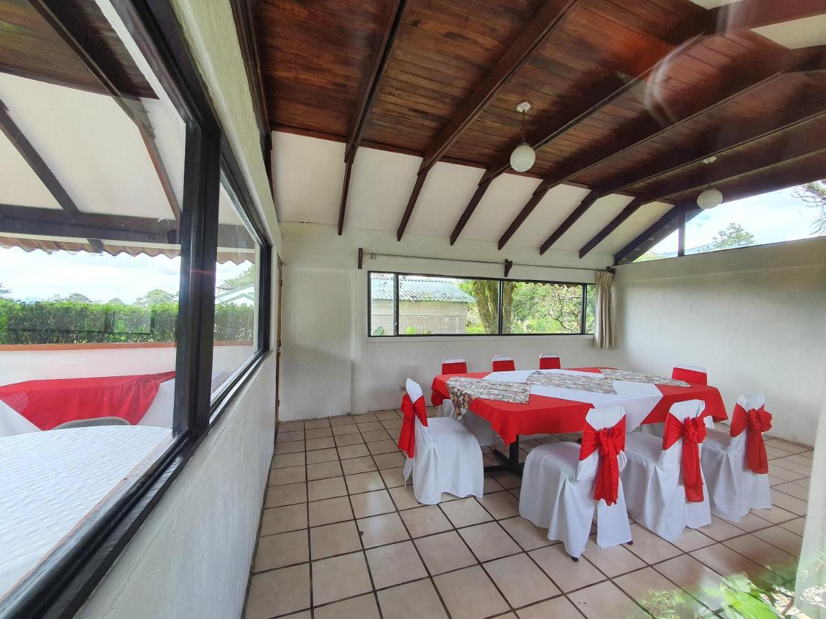 Hotel Villa Zurqui San Isidro  Exteriör bild
