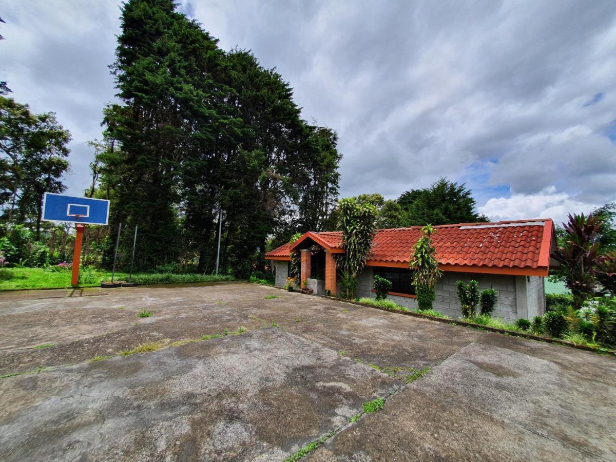 Hotel Villa Zurqui San Isidro  Exteriör bild